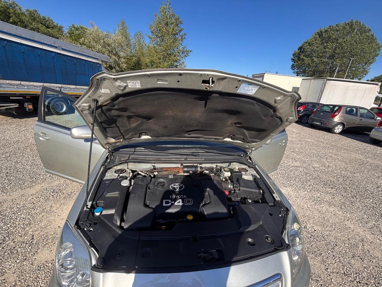 Toyota Avensis 2.0 D-4D 16V Station Wagon