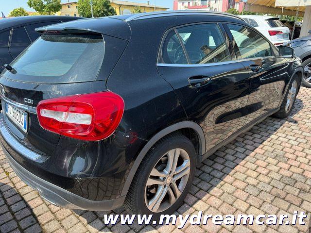 MERCEDES-BENZ GLA 200 CDI Automatic Sport