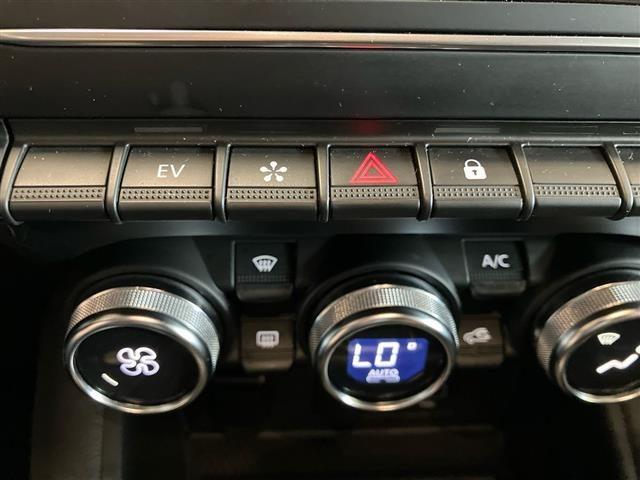 RENAULT Captur 1.6 E-TECH Plug-in Hybrid 160cv Intens Auto