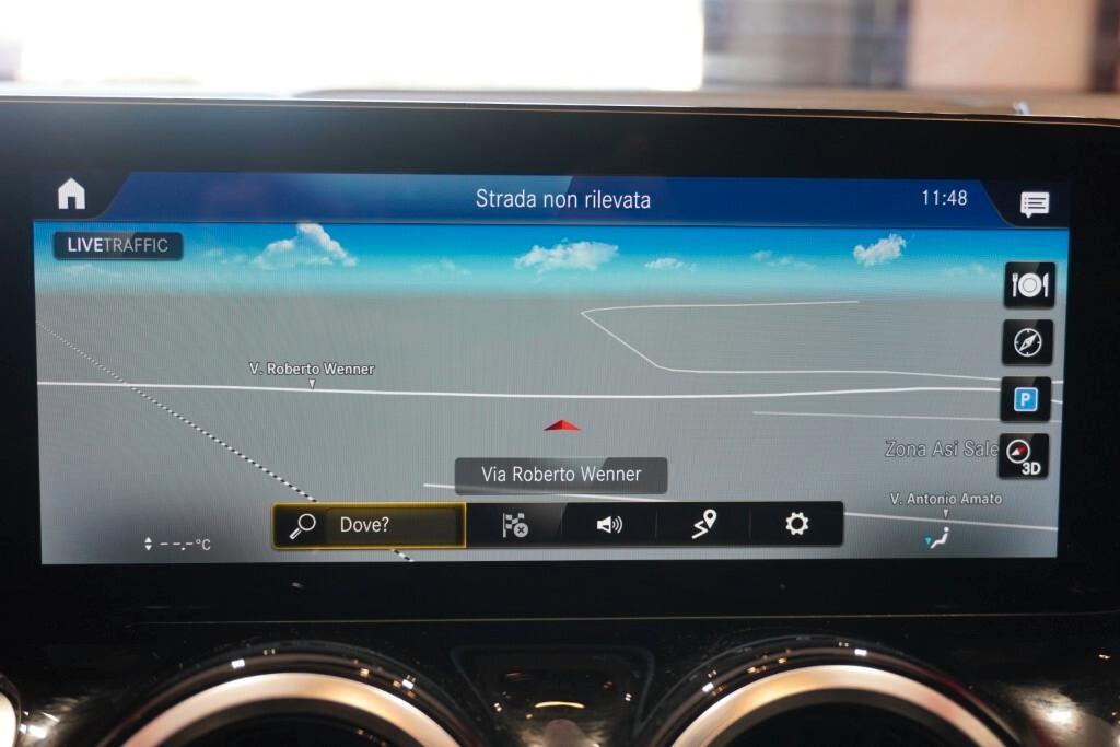 MERCEDES-BENZ GLB 200D 150CV AUTOMATIC BUSINESS EXTRA ( FARI LED - TETTO PANORAMICO APR. - DISTRONIC - PELLE - NAVI - MIRROR - PARK ASSIST - TELECAMERA POST. )