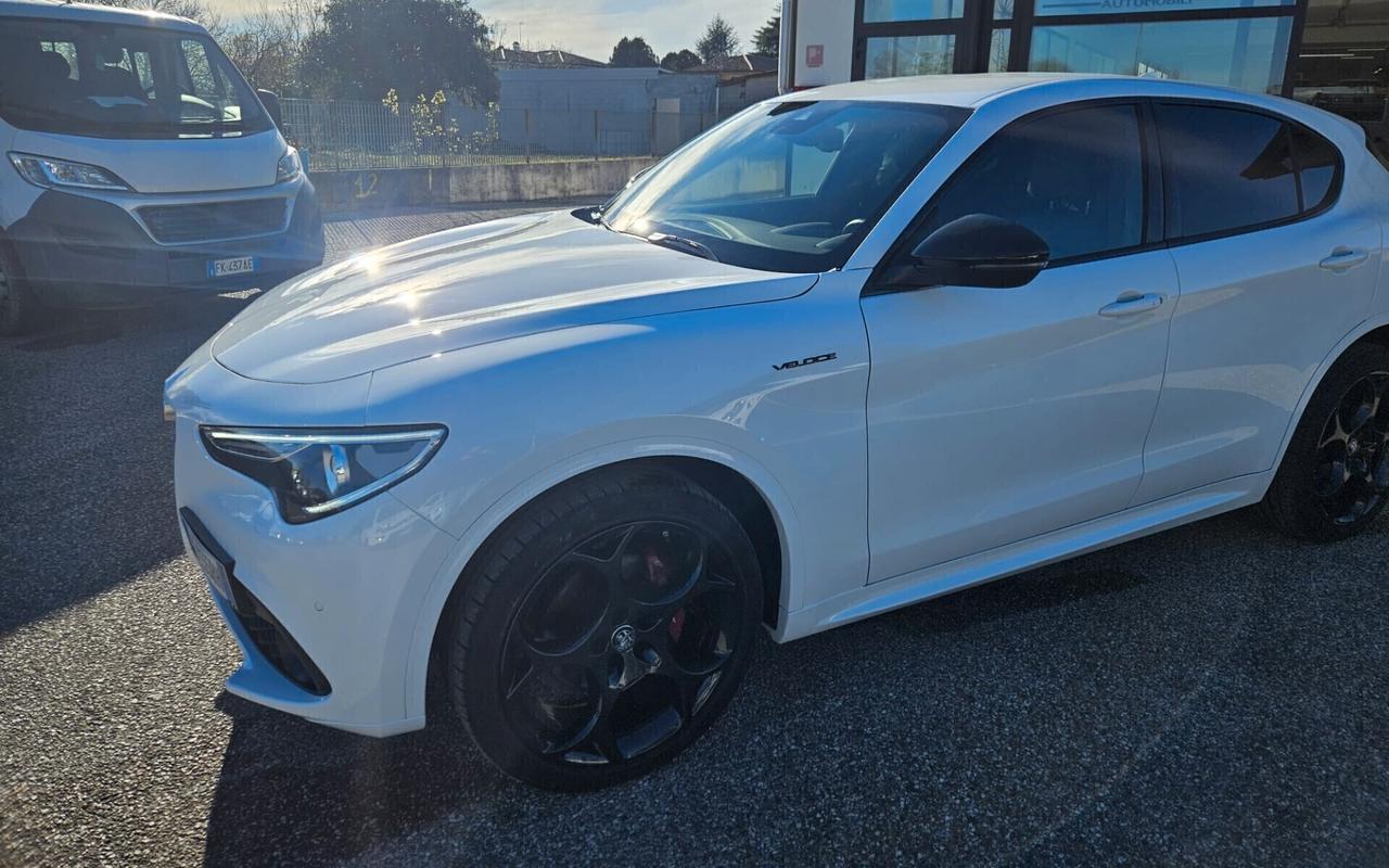 Alfa Romeo Stelvio 2.2 210 CV AT8 Q4 Veloce