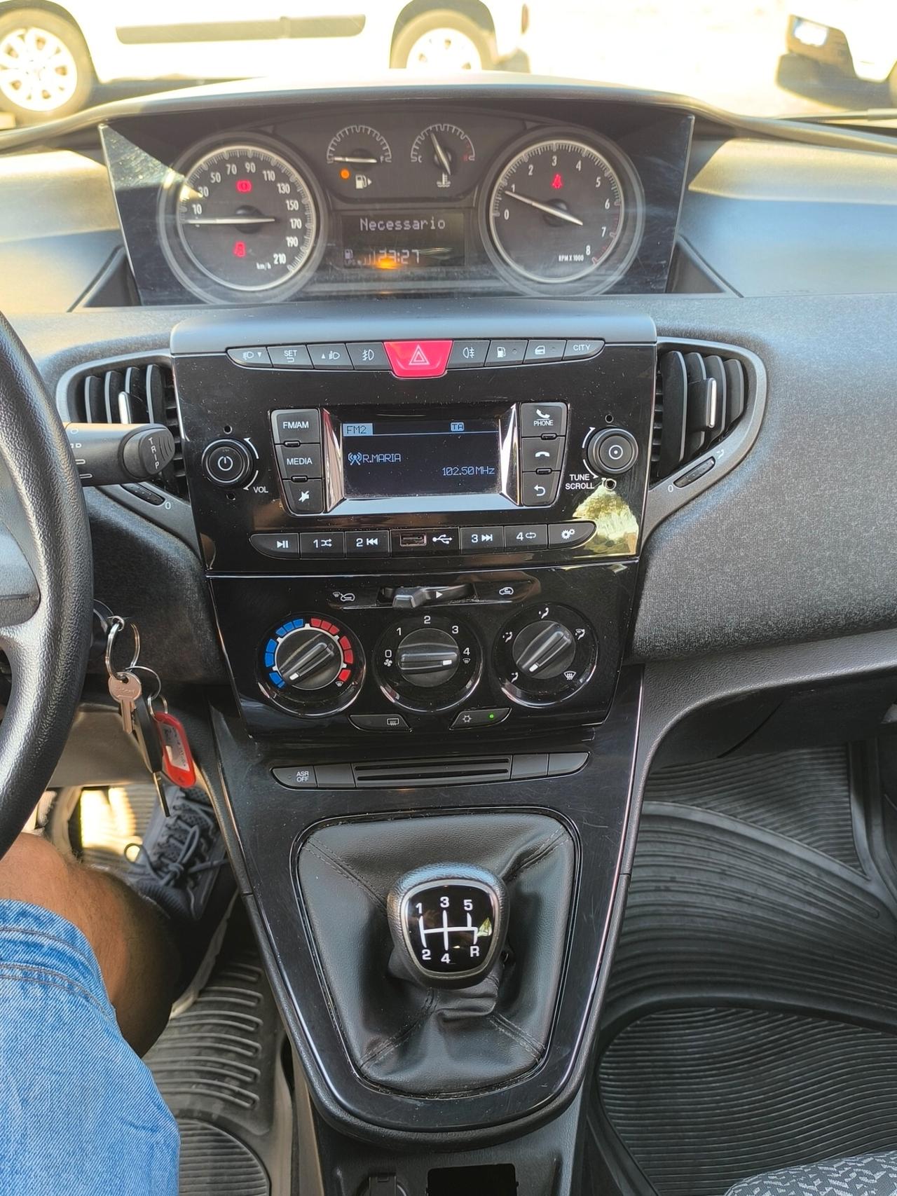 Lancia Ypsilon 1.2 69 CV 5 porte GPL Ecochic Gold