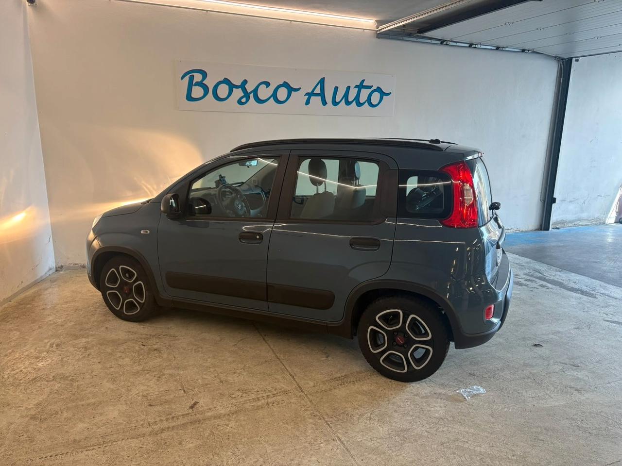 Fiat Panda Cross Panda 1.0 firefly hybrid Cross s&s 70cv 5p.ti