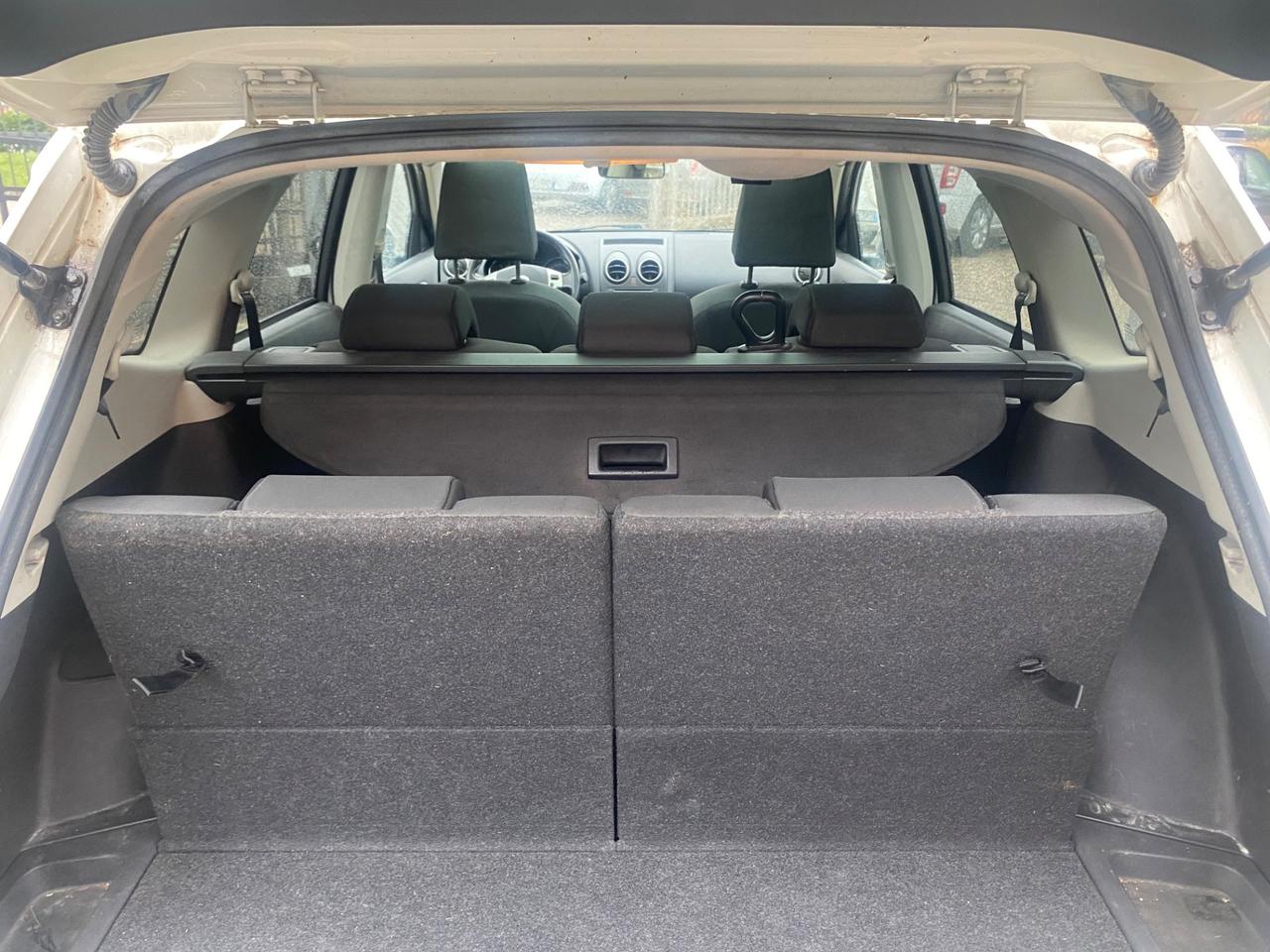 Nissan Qashqai Qashqai+2 2.0 dCi DPF Tekna