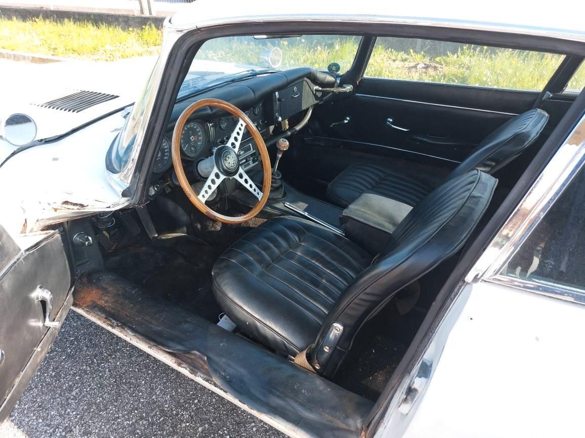 Jaguar E-Type 4200 Coupè del 1966