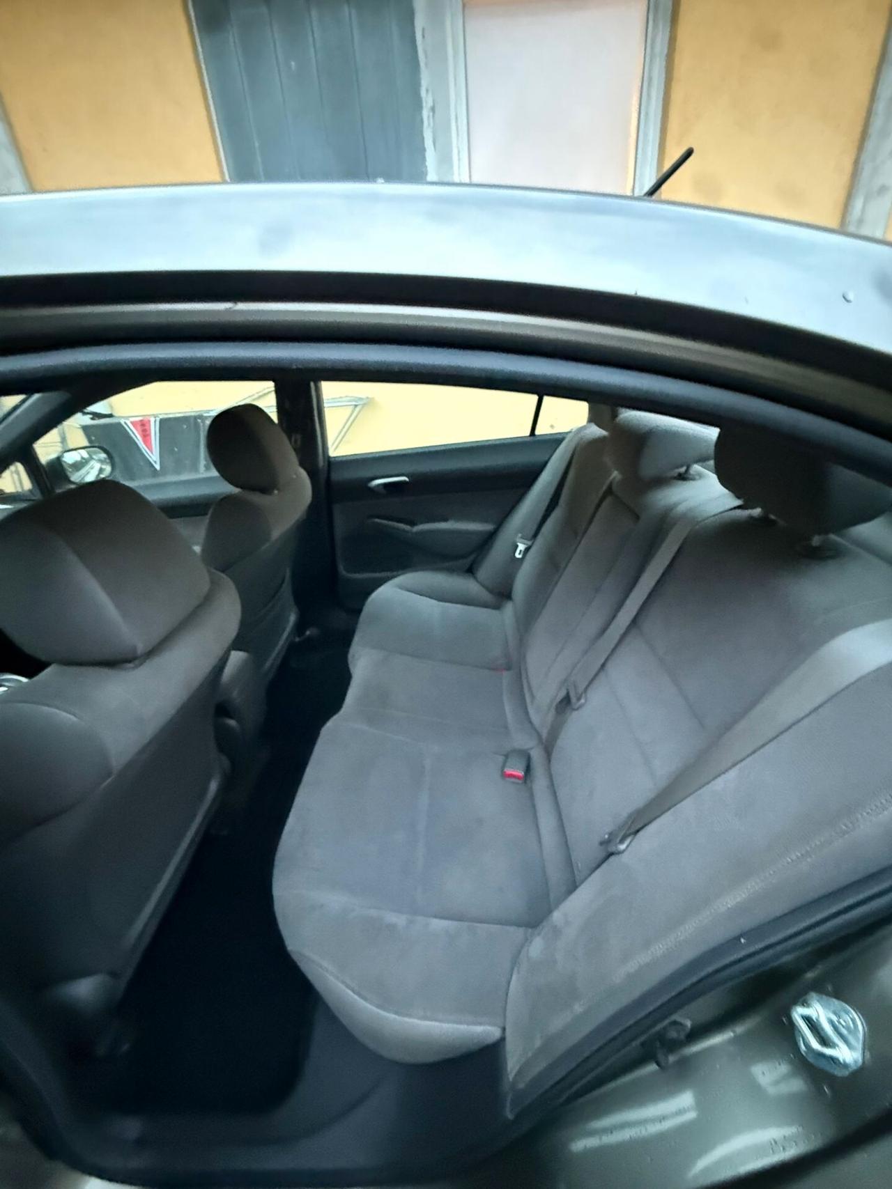 Honda Civic 4 porte marcia bene