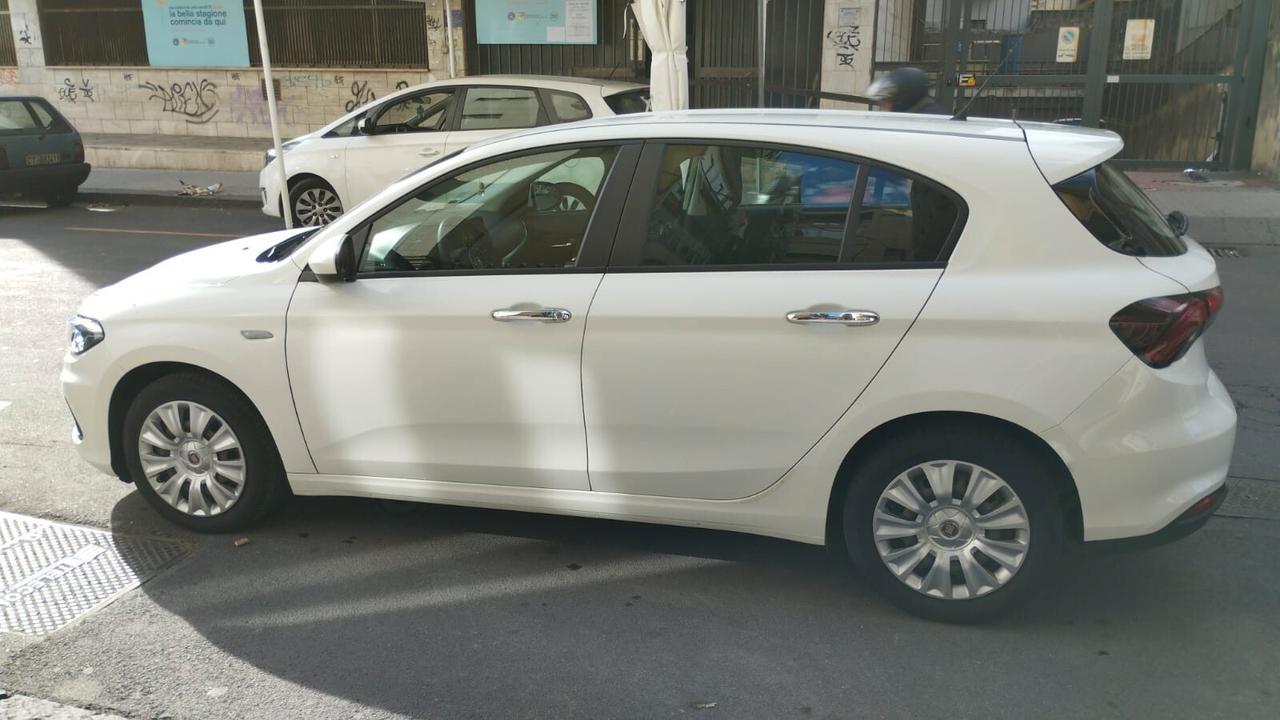 Fiat Tipo 1.6 Mjt S&S 5 porte Easy