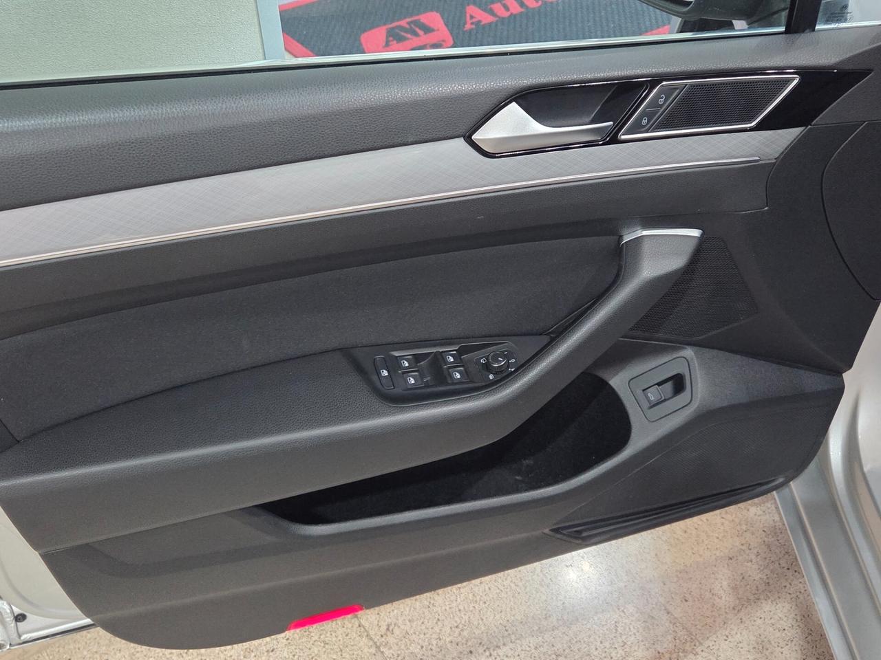 Volkswagen Passat Variant 2.0 TDI SCR EVO DSG Business