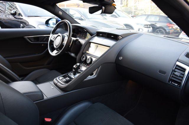 JAGUAR F-Type 2.0 aut. Coupé R-Dynamic