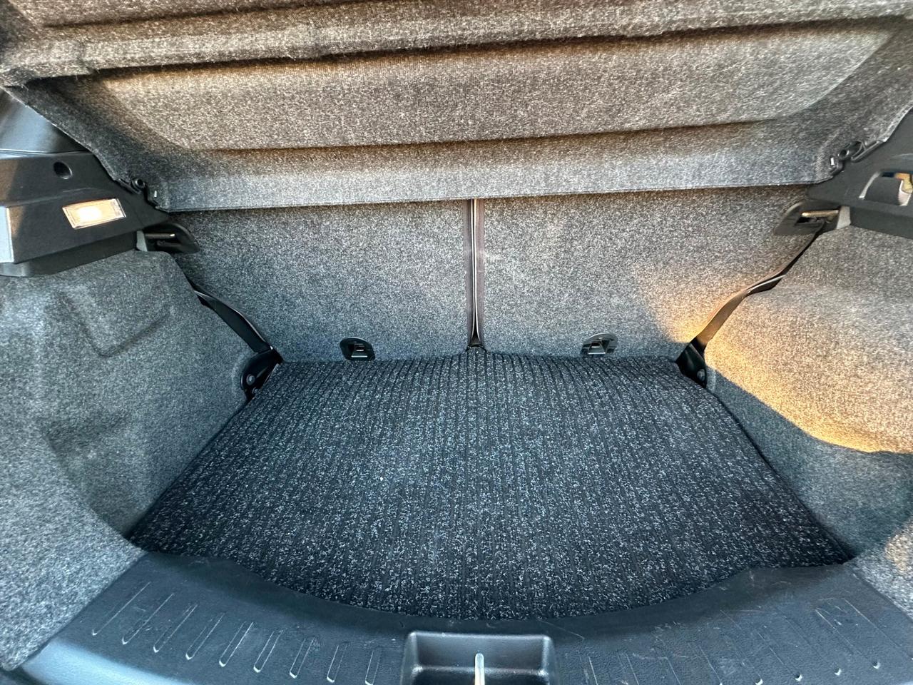 Lancia Ypsilon 0.9 TwinAir 85 CV 5 porte Metano Ecochic Gold