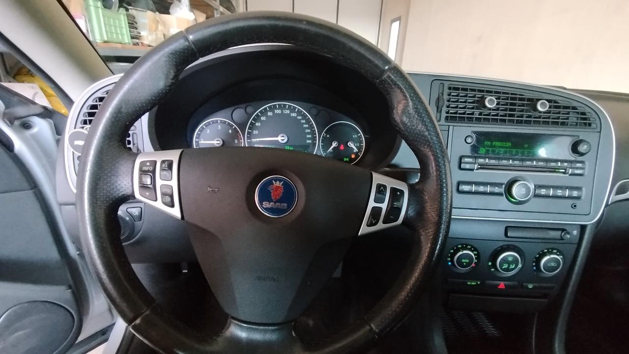 Saab 9-3 Sport Sedan 1.9 TiD 16V DPF Linear