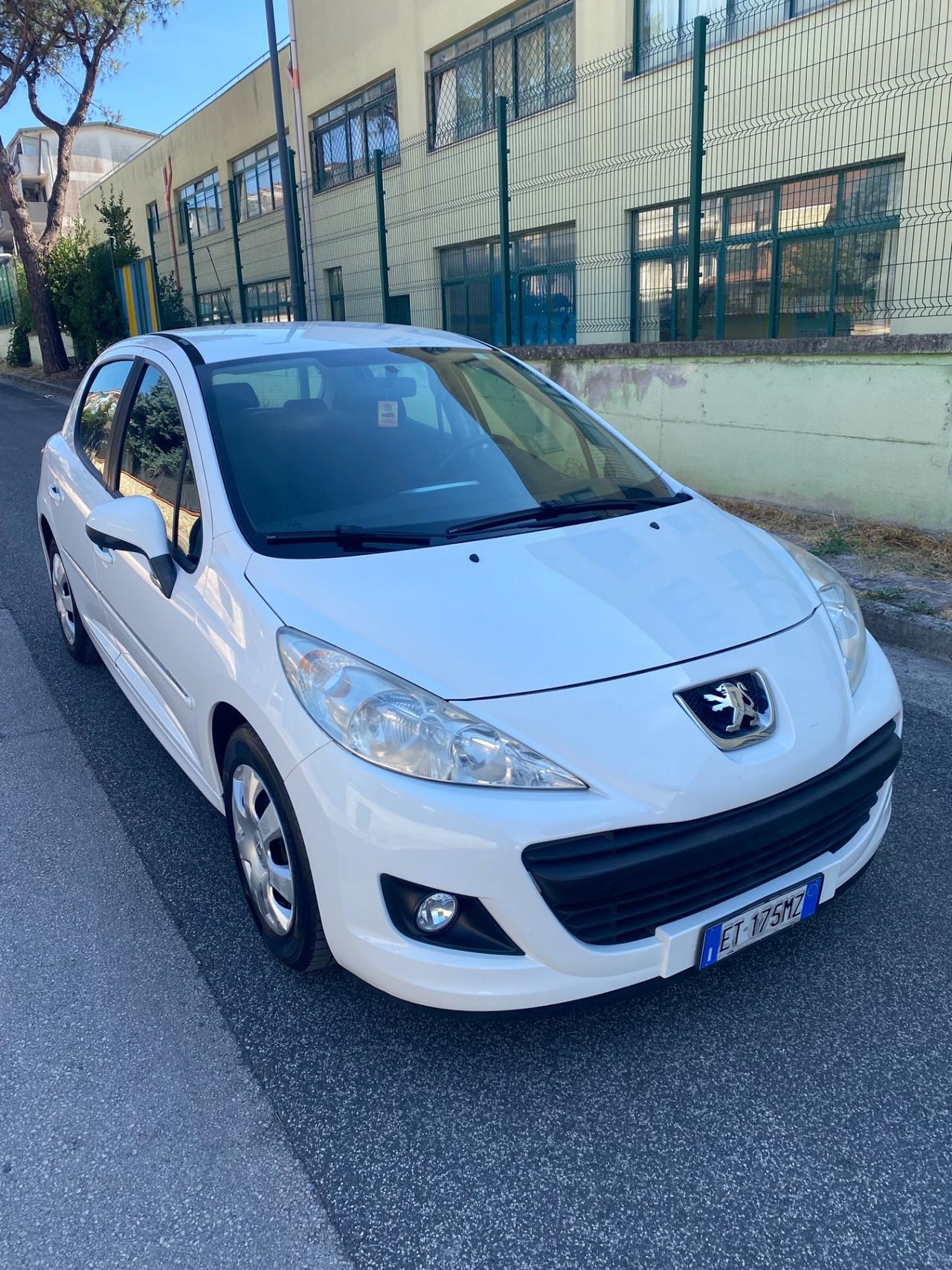 Peugeot 207 Plus 1.4 8V 75CV 5p. ECO GPL
