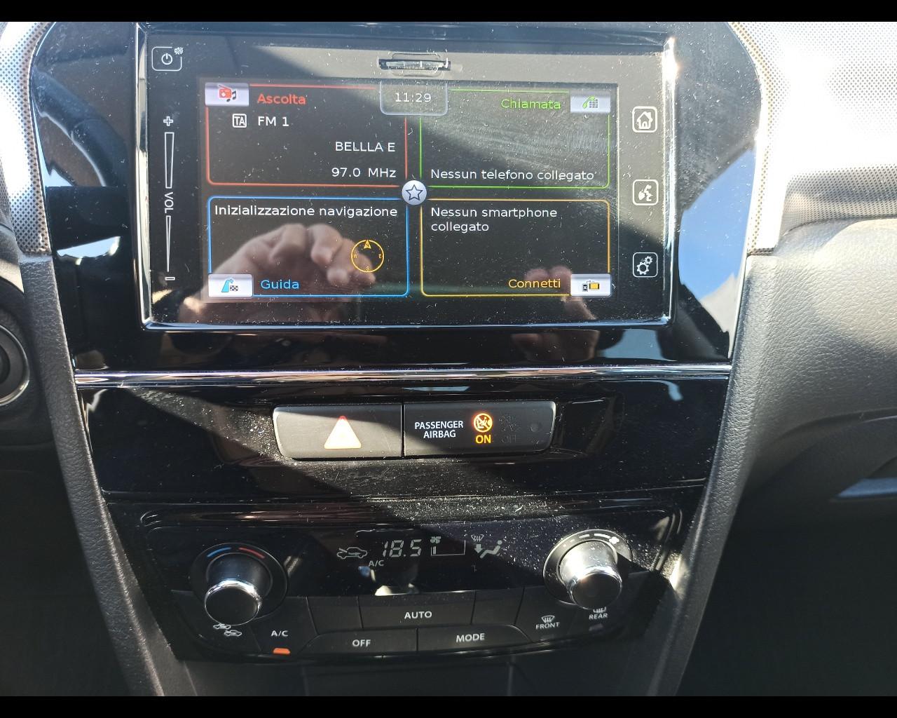 SUZUKI Vitara (2015) - Vitara 1.4 Hybrid Top
