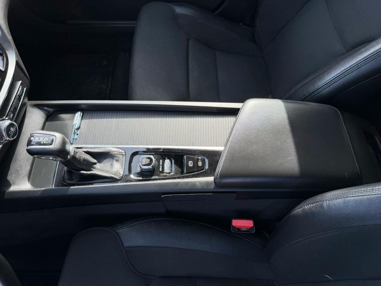 Volvo V60 Cross Country - 2.0 DIESEL - 2020