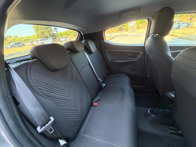 LANCIA Ypsilon GOLD+NAVI CARPLAY+SENSORI+LED