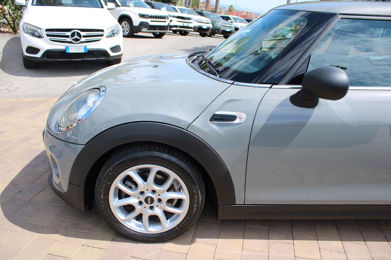Mini 1.5 Cooper D 5 porte