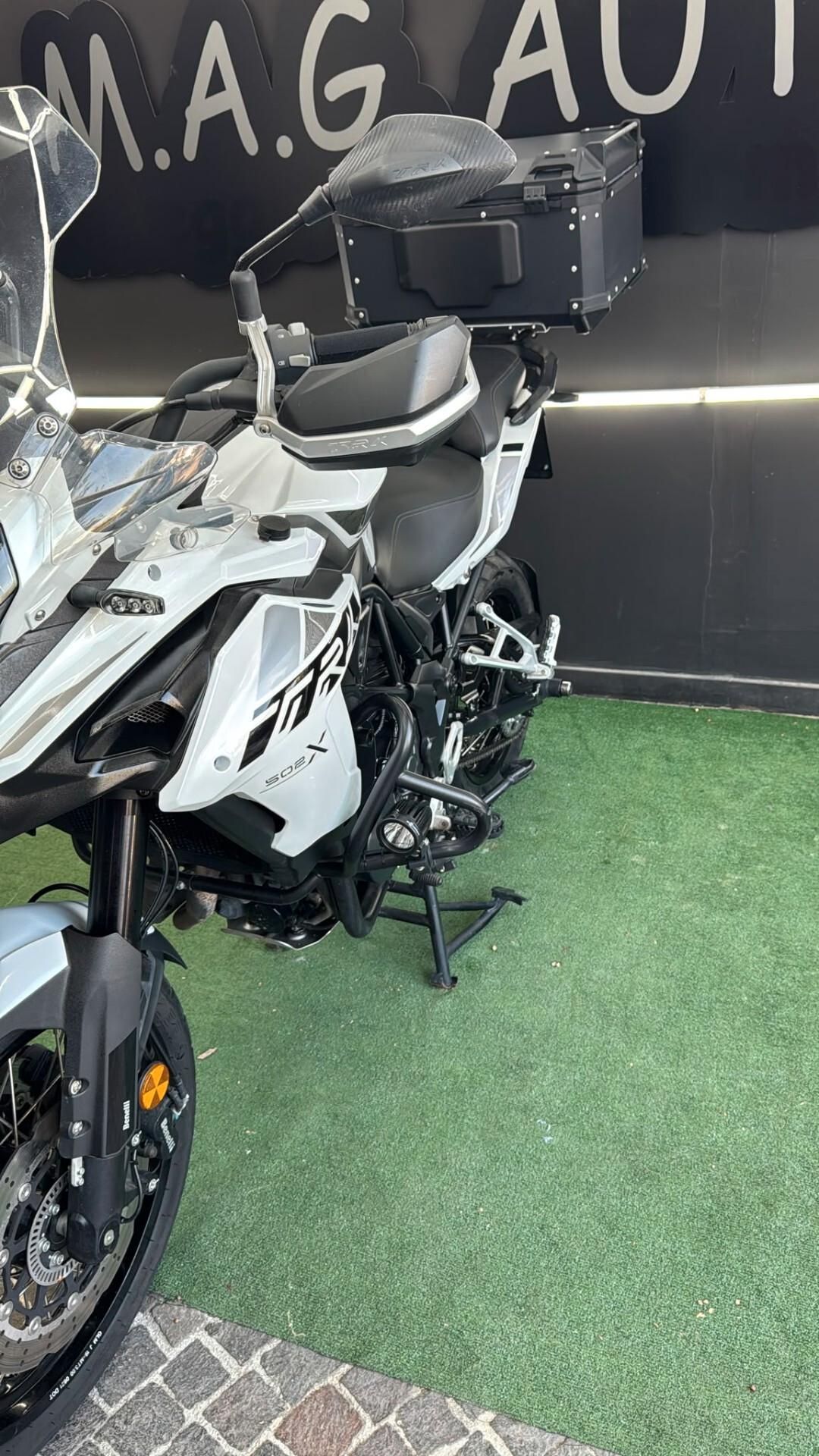 Benelli TRK 502 Base