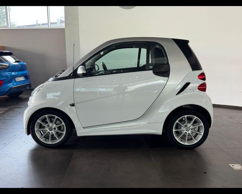 smart fortwo 2ª serie 1000 52 kW MHD coupé passion