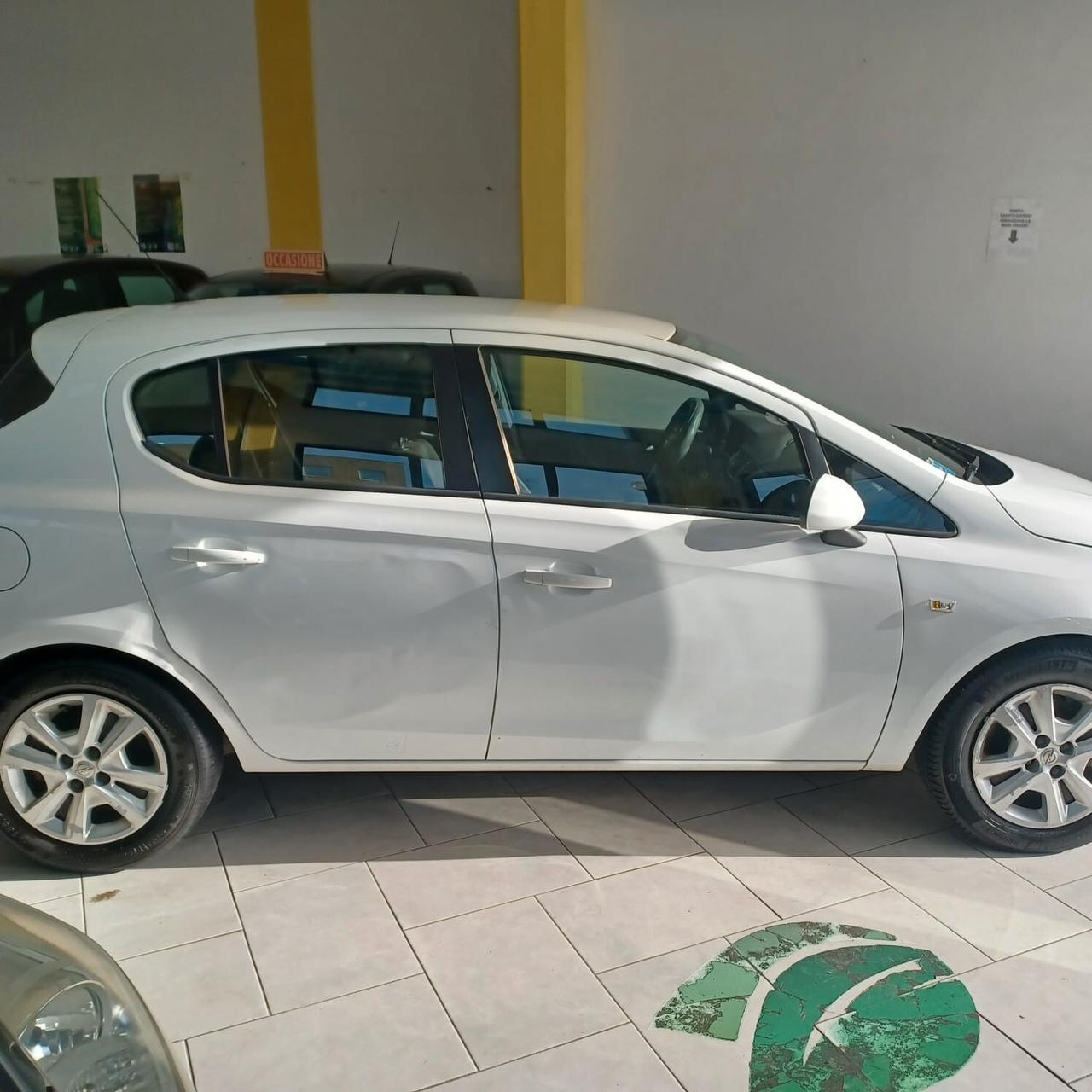 NEOPATENTATI EURO 6 CORSA 1.3 MJTD