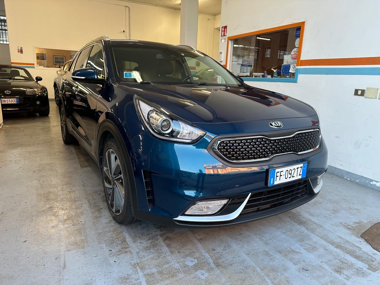Kia Niro 1.6 GDi DCT HEV Style - Autonavigli