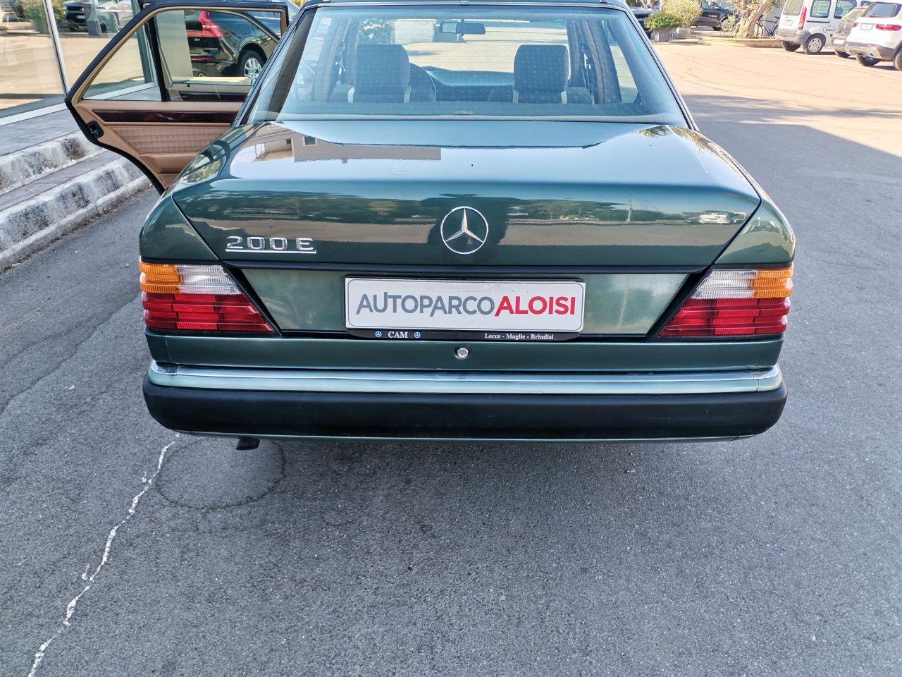 Mercedes E 200 E Berlina