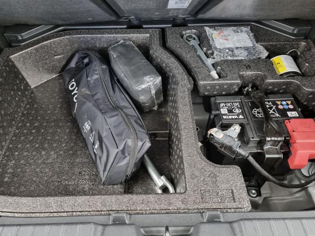 TOYOTA Corolla 2.0 Hybrid GR SPORT