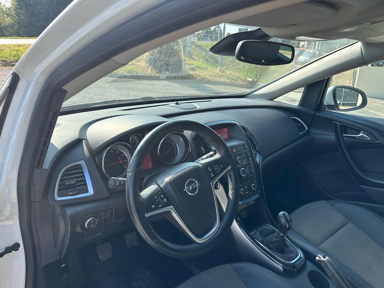 Opel Astra 1.4 Turbo 140CV 5 porte GPL Tech Cosmo