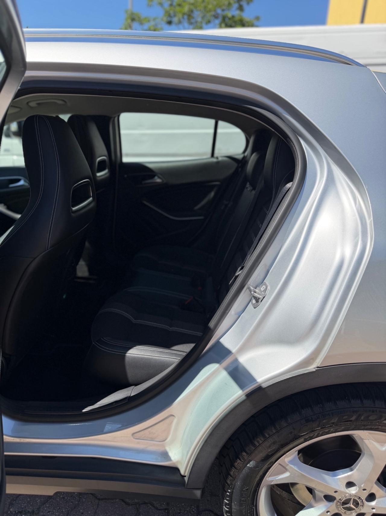 Mercedes-benz GLA 200 d Automatic Premium