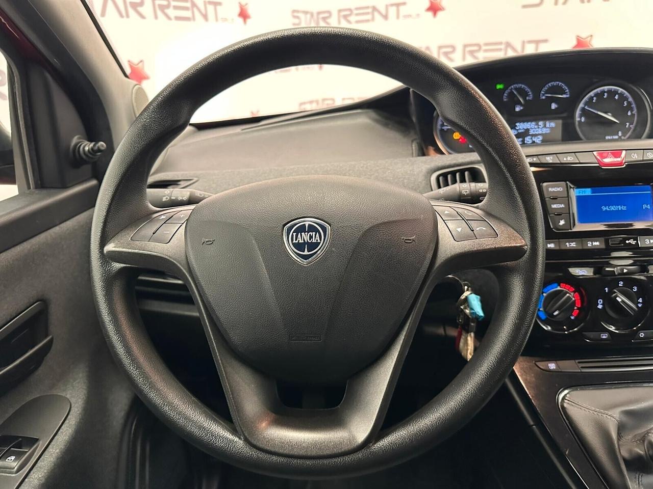 Lancia Ypsilon 1.0 FireFly 5 porte S&S Hybrid Ecochic Silver