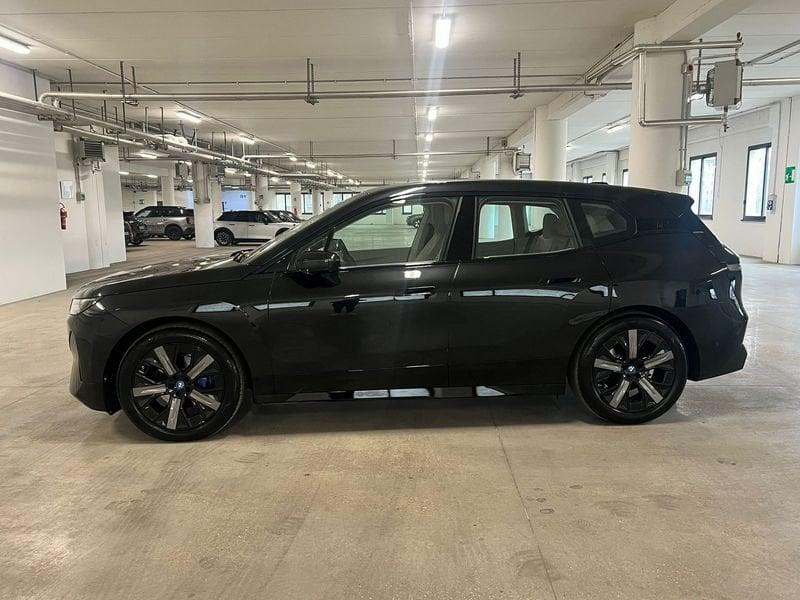 BMW iX i20 2021 xdrive50 pacchetto sportivo