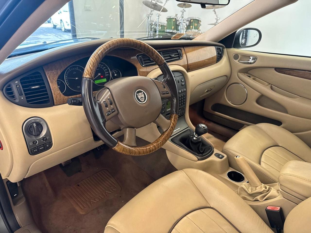 Jaguar X-Type 2.2D cat Executive 2007