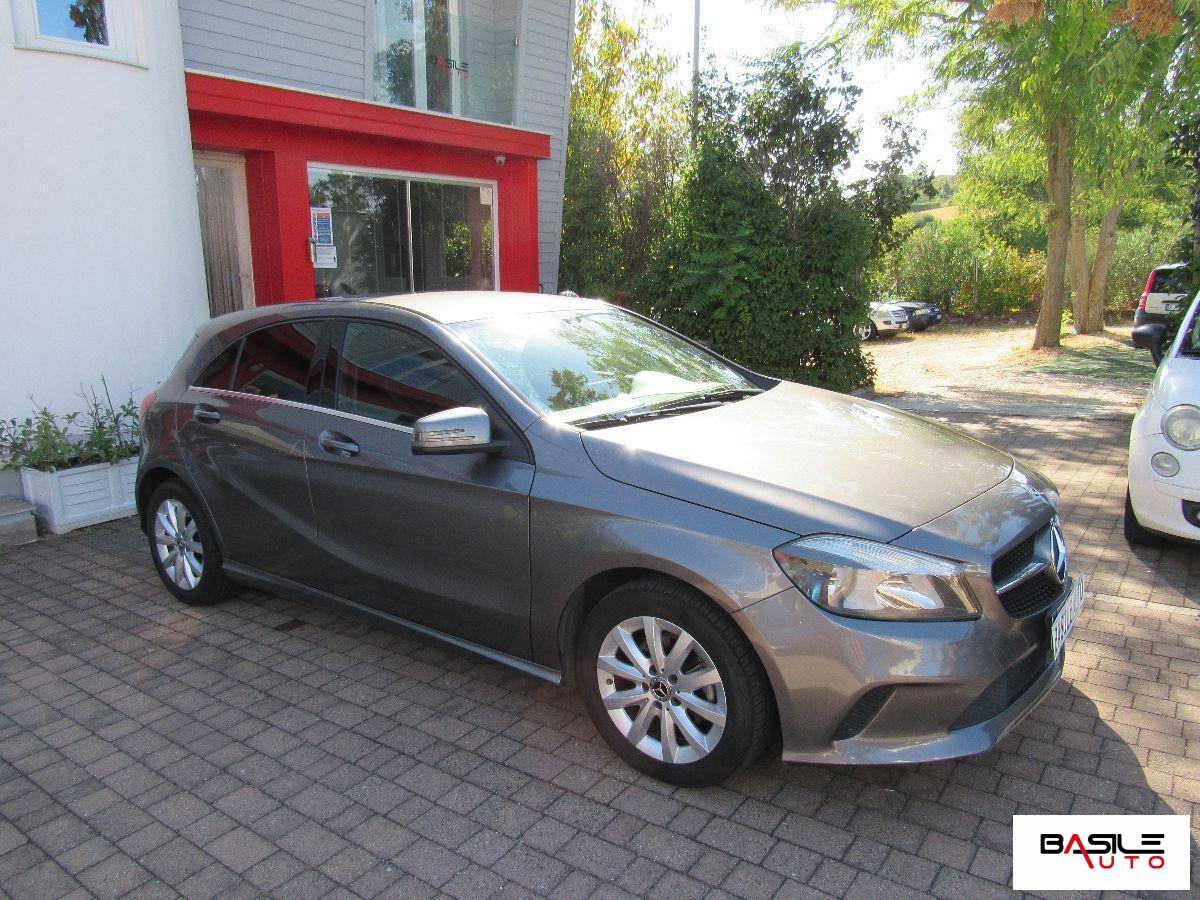 MERCEDES - Classe A - A 160 d Automatic Premium