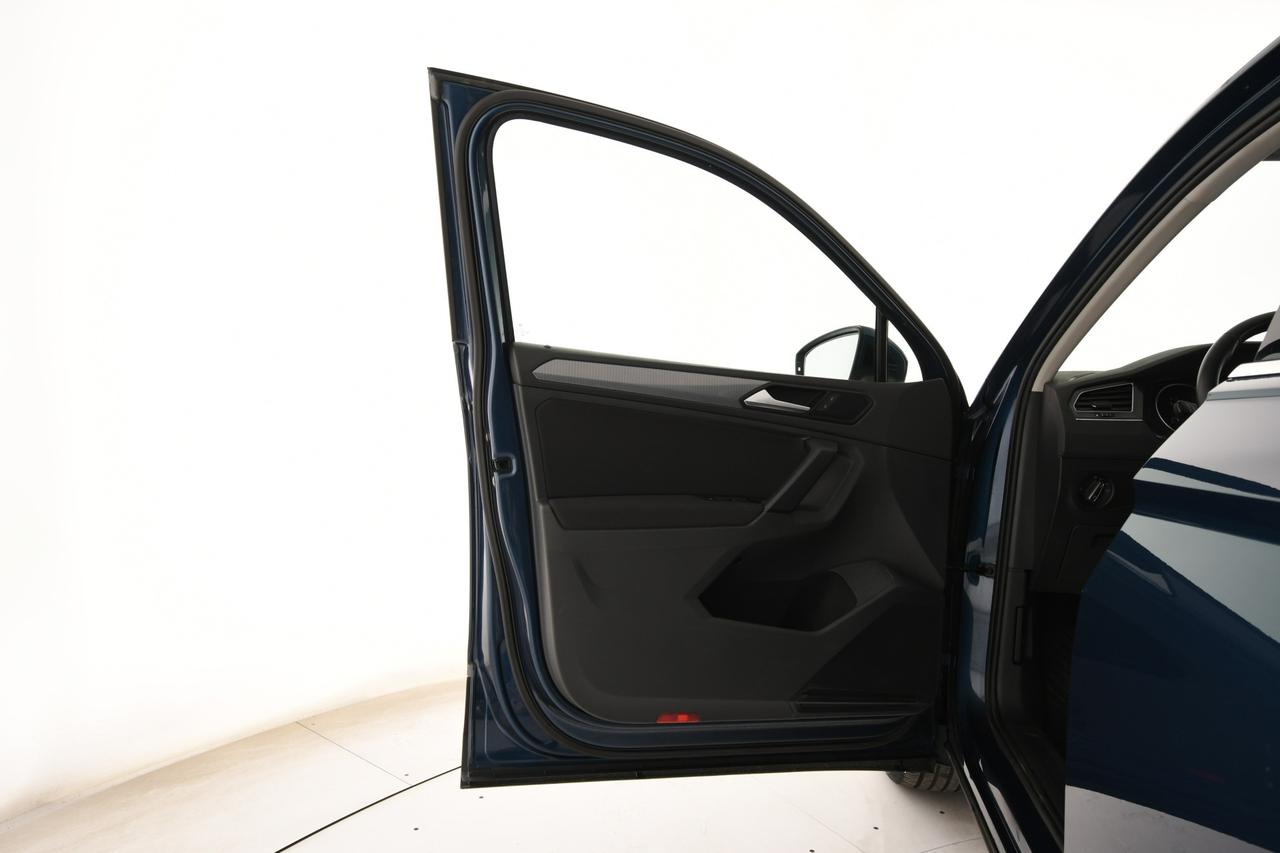 VOLKSWAGEN Tiguan 2.0 tdi Life 4motion 150cv dsg ACC+FULL LED+C18"