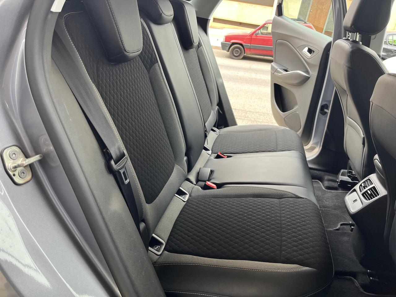Opel Grandland X 1.5 diesel aut. Business Edition 130cv