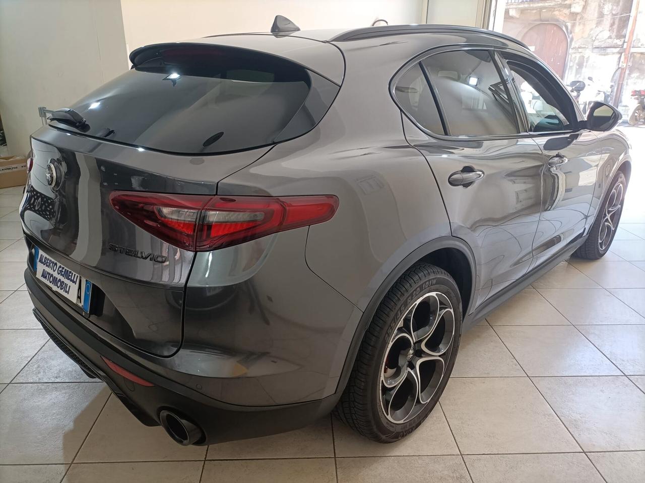 Alfa Romeo Stelvio 2.2 Turbodiesel 190 CV AT8 Q4 B-Tech