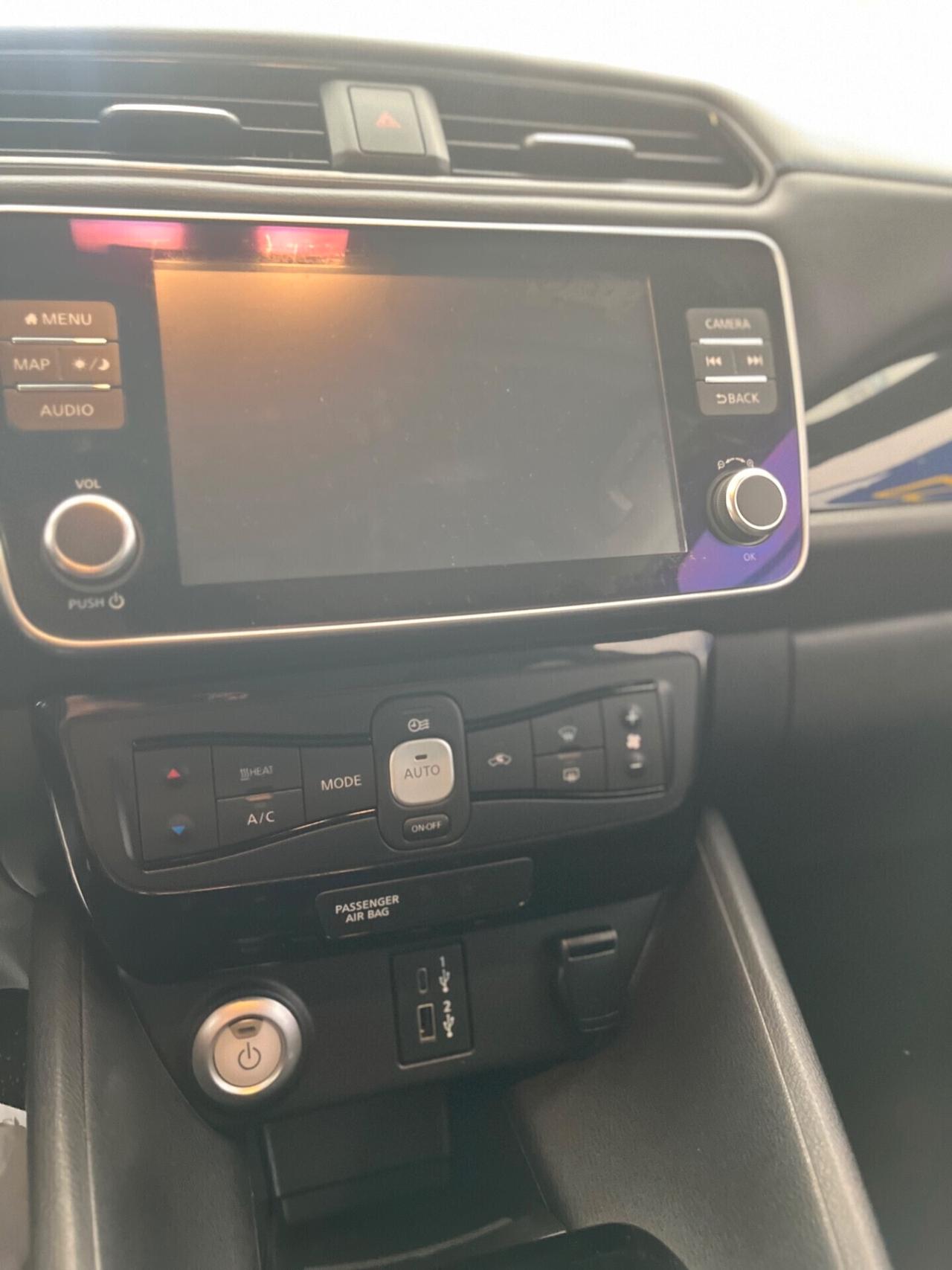 (pronta consegna) Nissan Leaf N-Connecta 40 kWh