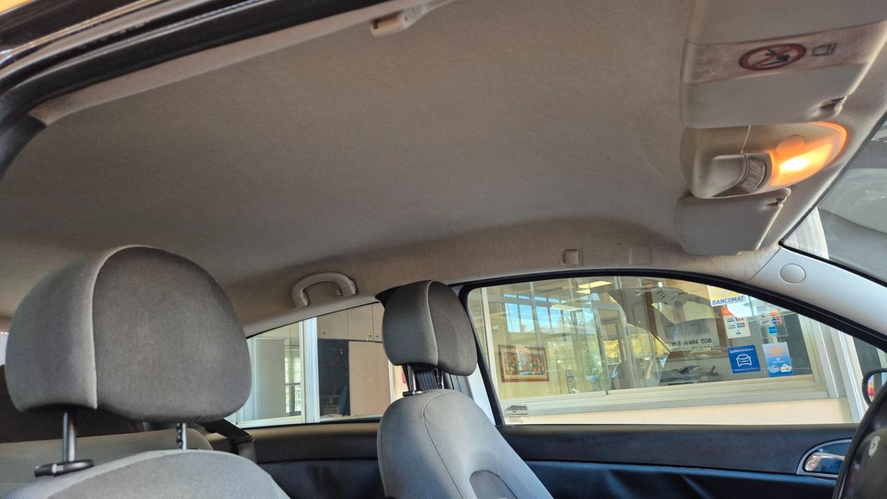 Lancia Ypsilon 1.2 Oro