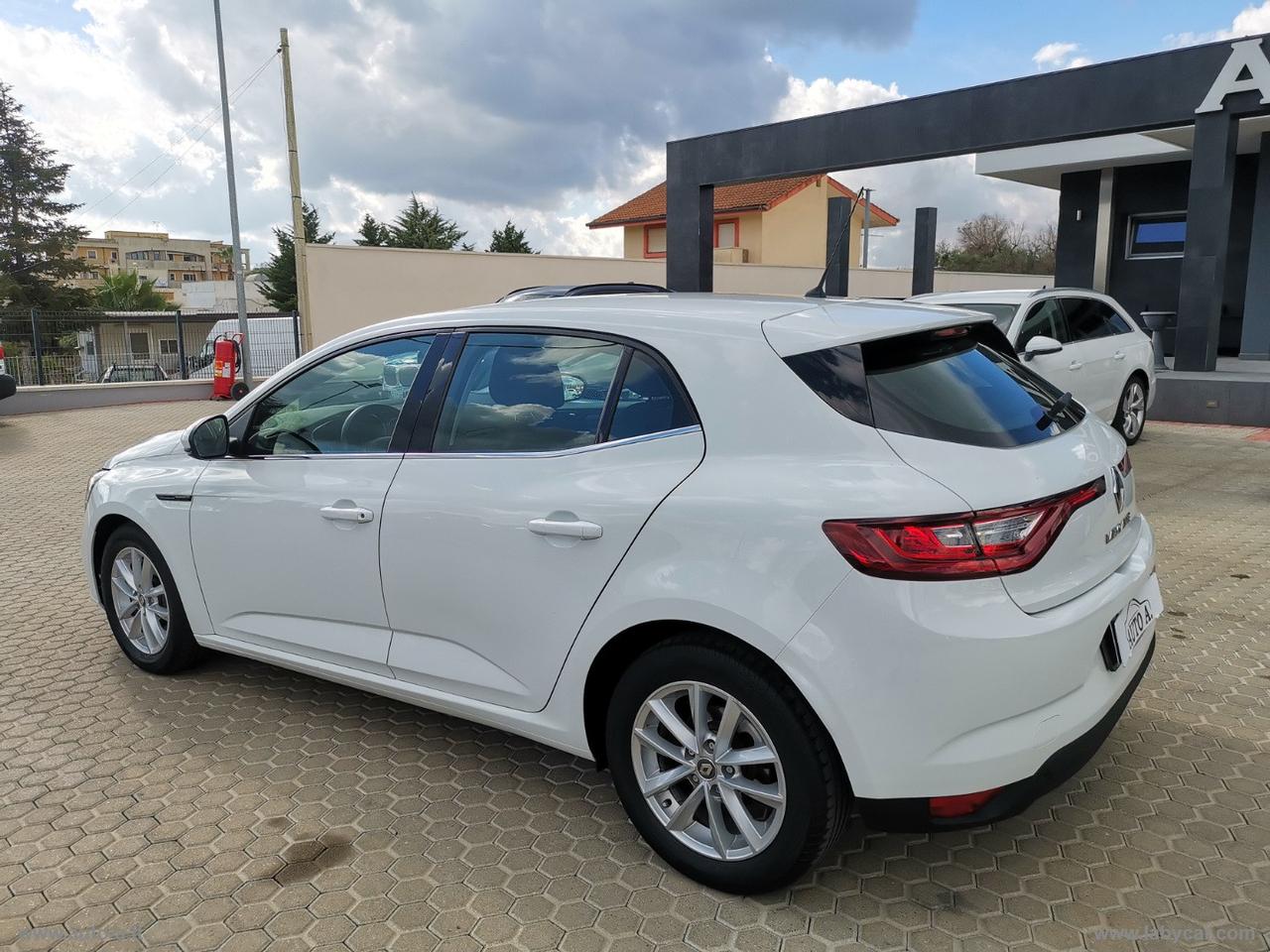 RENAULT Mégane Blue dCi 95 CV Business