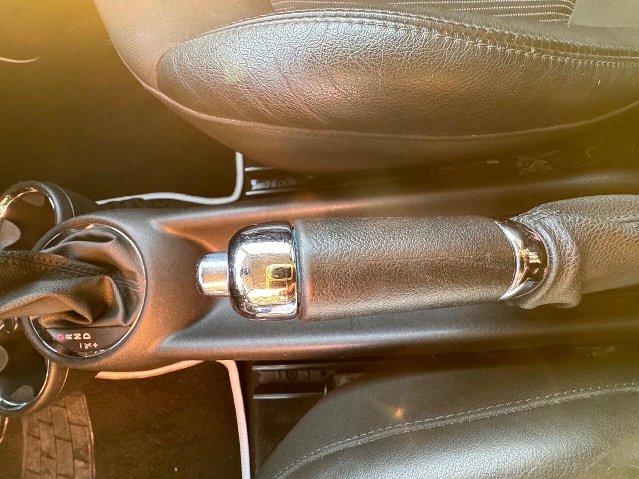 Mini 2.0 16V Cooper D Automatica