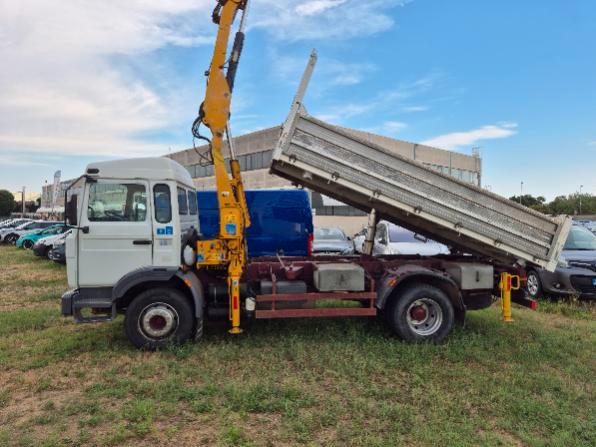 Renault M 180 GRU 14 mt - Ribaltabile trilaterale