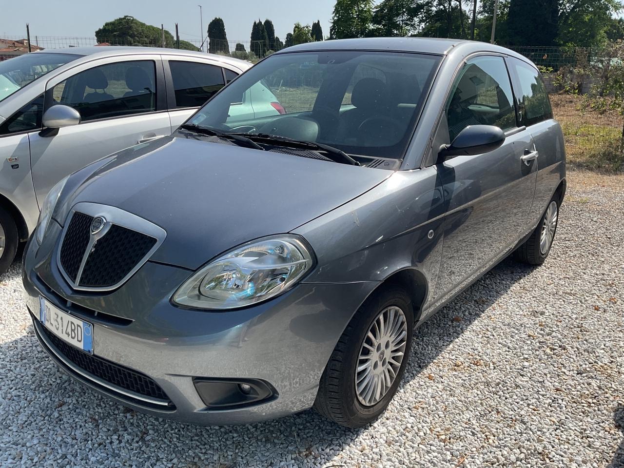 Lancia Ypsilon 1.2 Argento