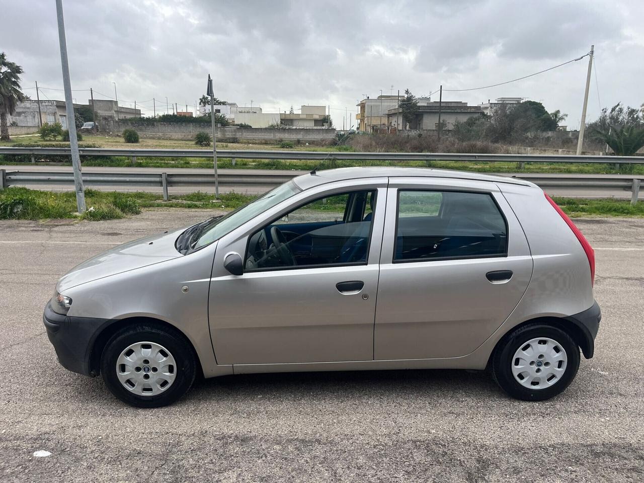 Fiat Punto 1.2i cat 5 porte SX