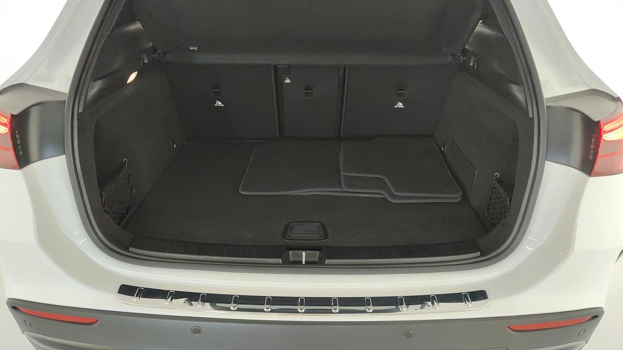 Mercedes-Benz GLA 200 d automatic