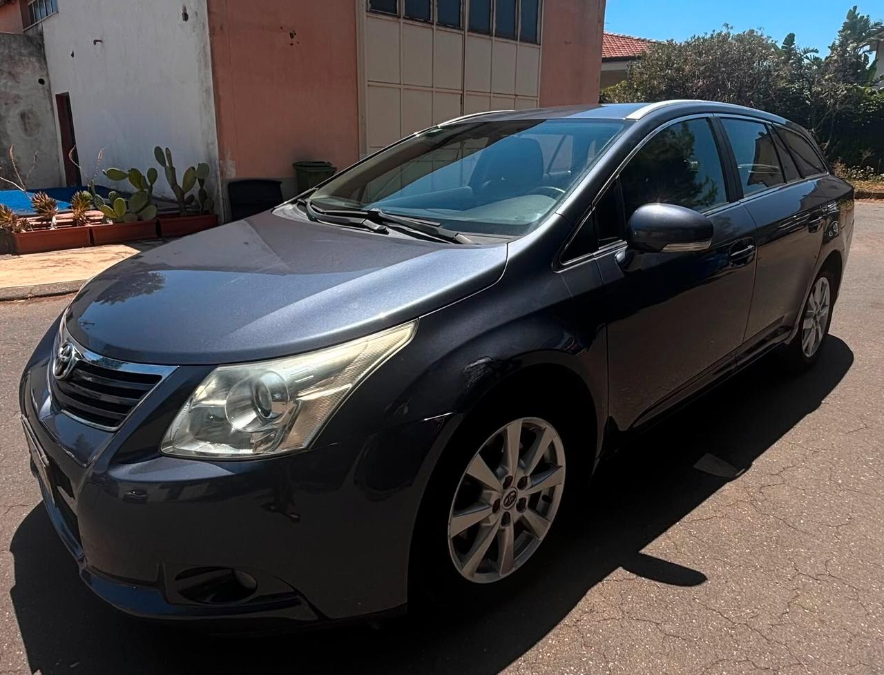 Toyota Avensis 2.0 D-4D Wagon Executive