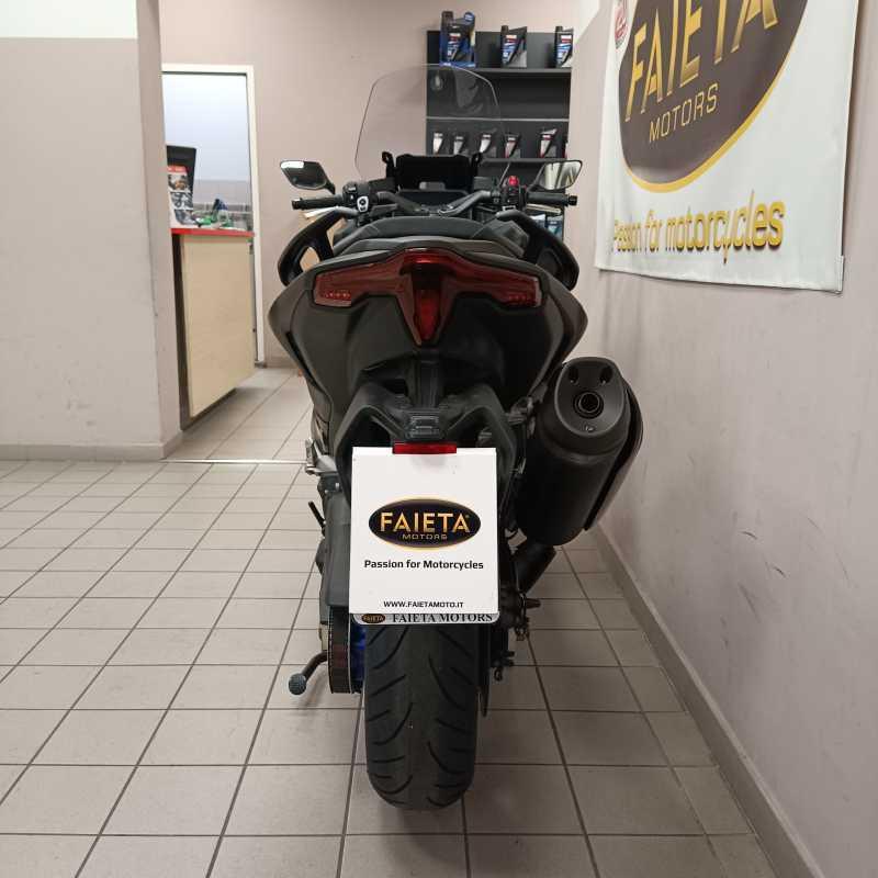 Yamaha T-Max 560 - 2025