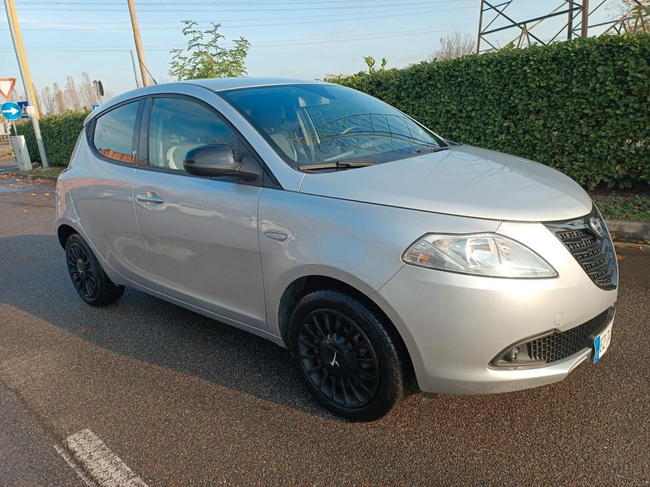 Lancia Ypsilon 1.2 69 CV 5 porte Elle