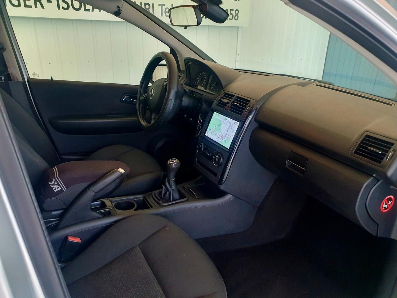 Mercedes-benz A 160 CDI - 2011 - KM. 200.000 SI NEOPATENT