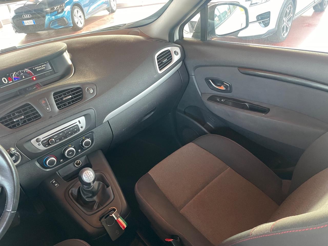 Renault Scenic 1.5 Diesel - Neopatentati - Ottima