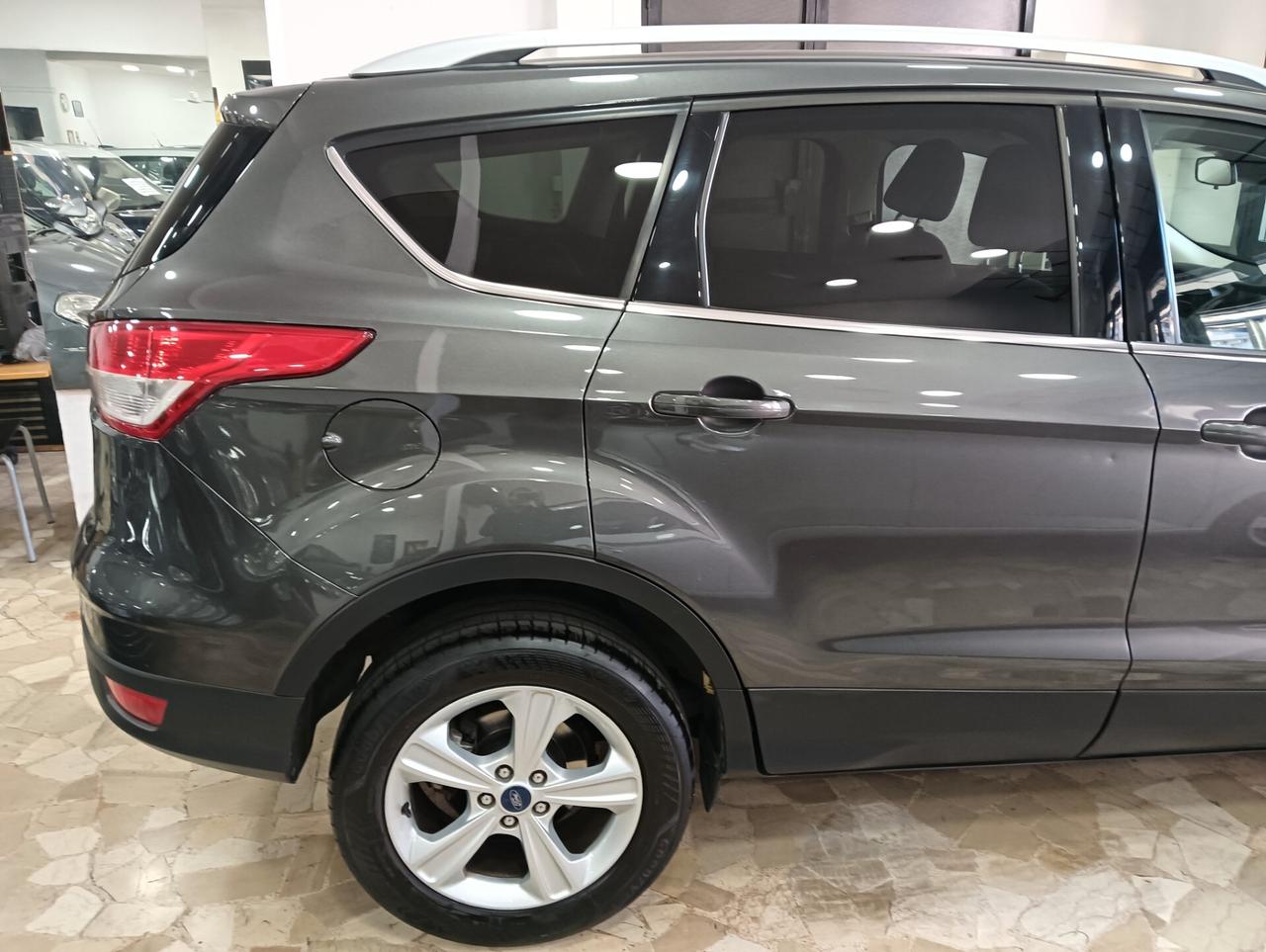 Ford Kuga 1.5 TDCI 120 CV S&S 2WD Titanium