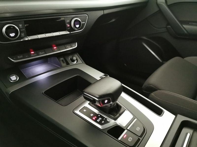 Audi Q5 Sportback 40 2.0 tdi mhev 12V S line quattro s-tronic